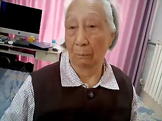 Grey Chinese Grannie Gets Drilled